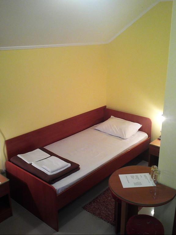 Rooms Gat Subotica Oda fotoğraf